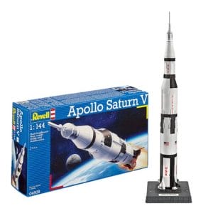 revell	4909	Apollo Saturn V